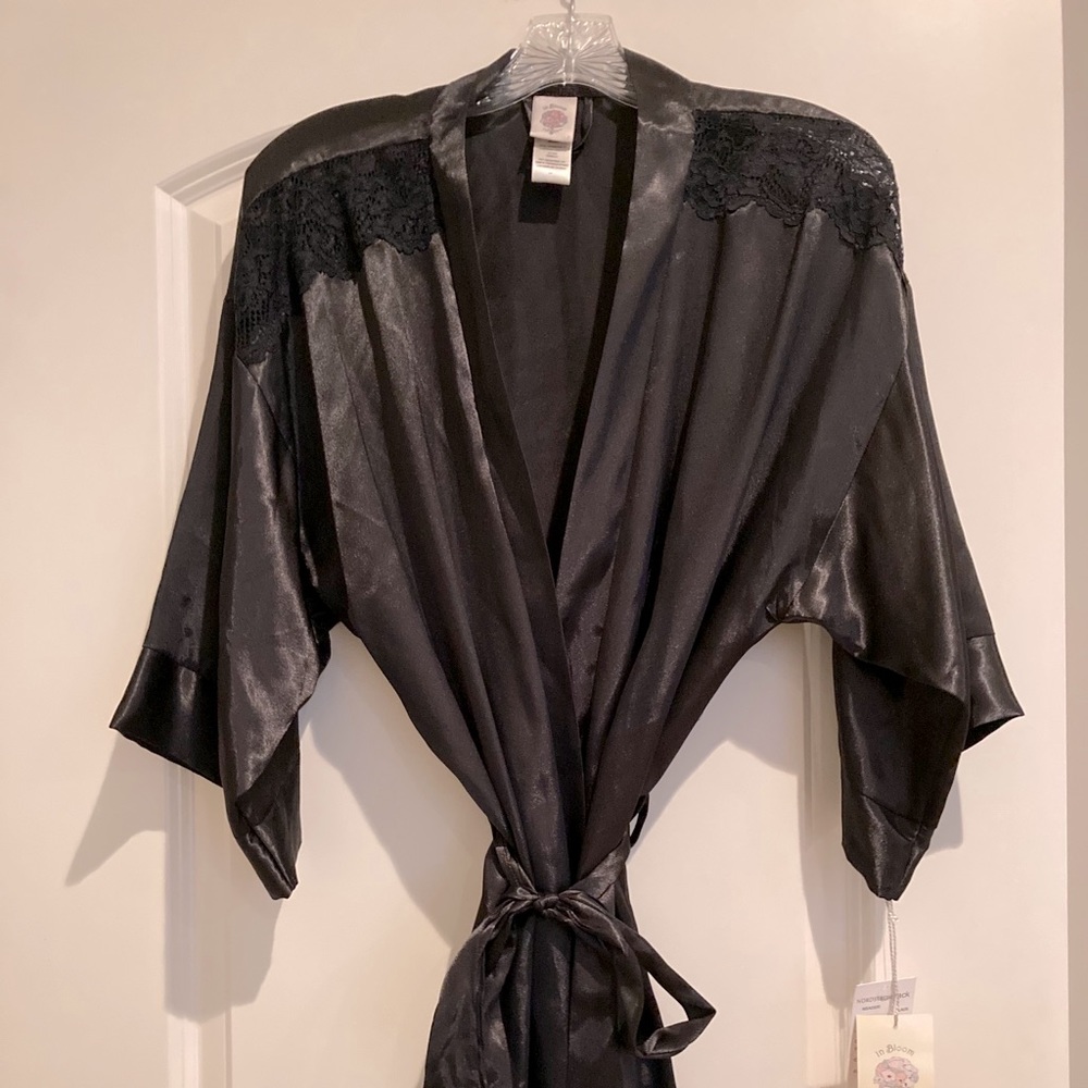 NWT Black Satin Kimono Robe